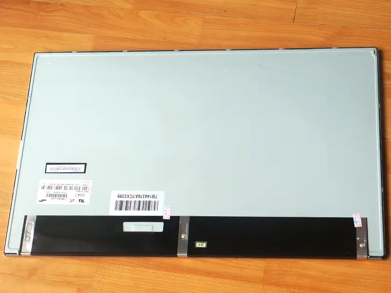 Samsung LTM240CL04 LCD panel