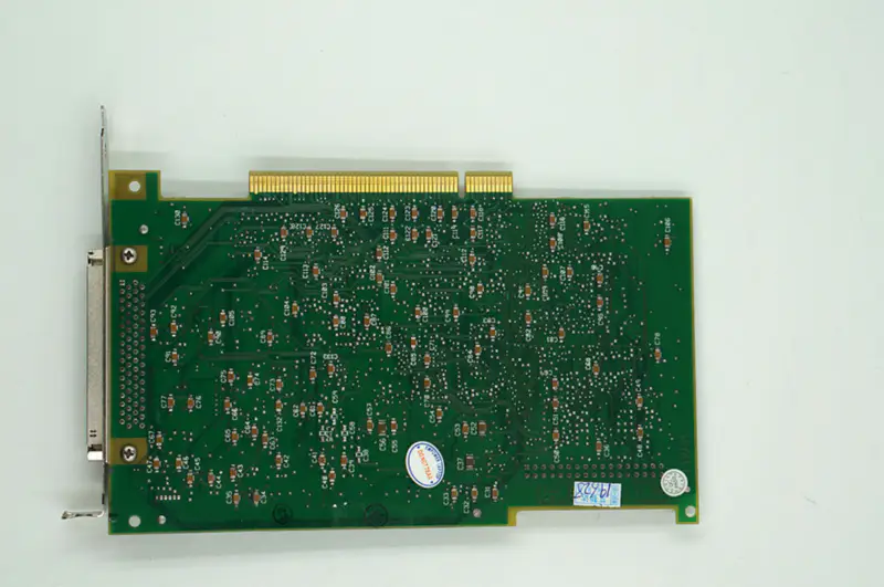 NI PCI-MIO-16E-4 多功能數據採集卡