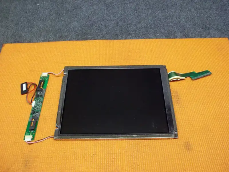 Kyocera T-51513D104U-FW-A-AB LCD面板