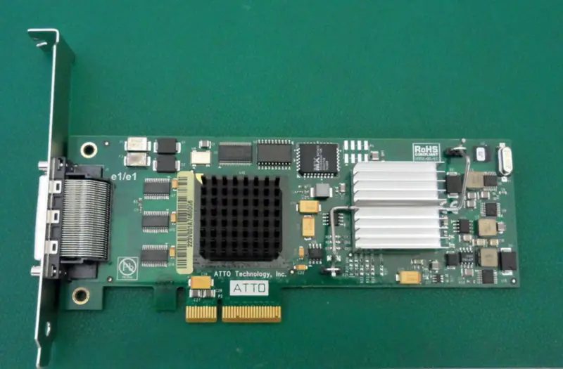 HP 445009-001 PCIe x4 U320e SCSI Host Bus Adapter