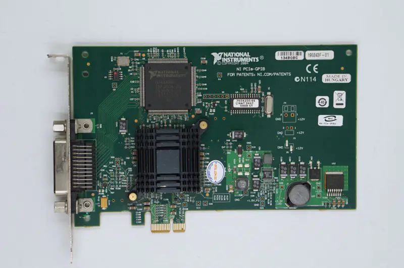 NI PCIe-GPIB 採集卡