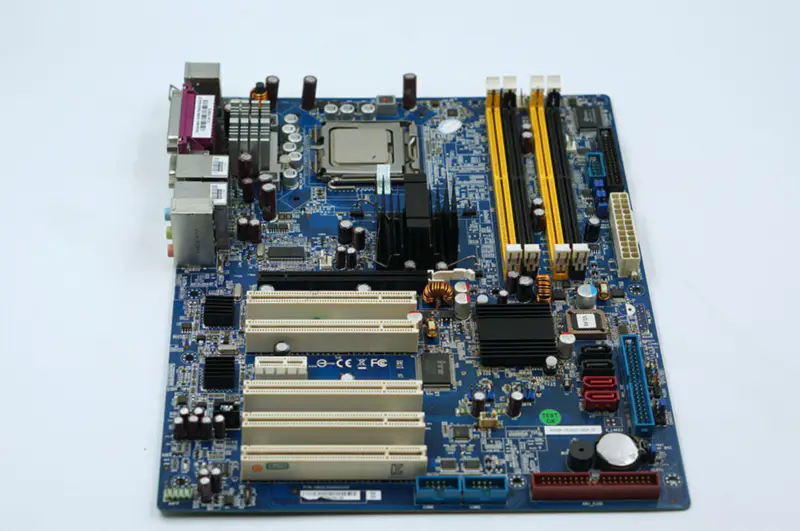 Advantech AIMB-763G2 AIMB-763G2-00A1E LGA775 945 工業主機板
